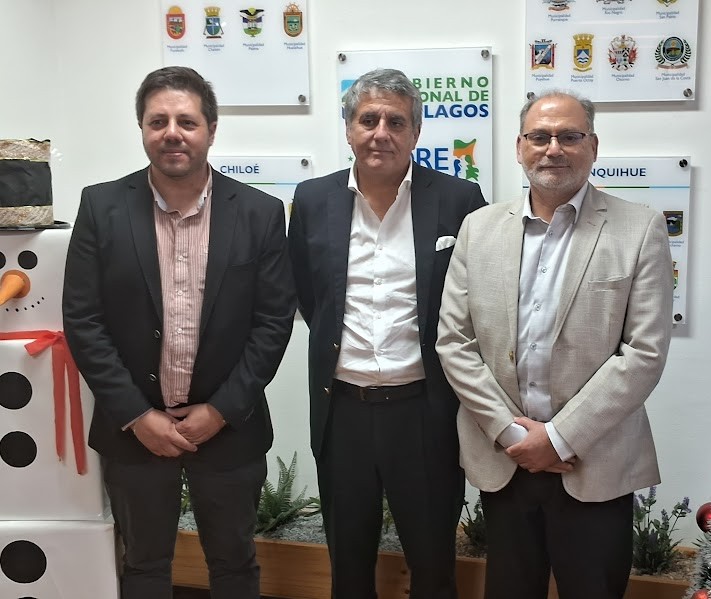 SLEP del Reloncaví y Gobernador regional analizan desafíos educativos