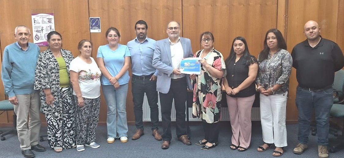 SLEP del Reloncaví se reúne con dirigentes VTF