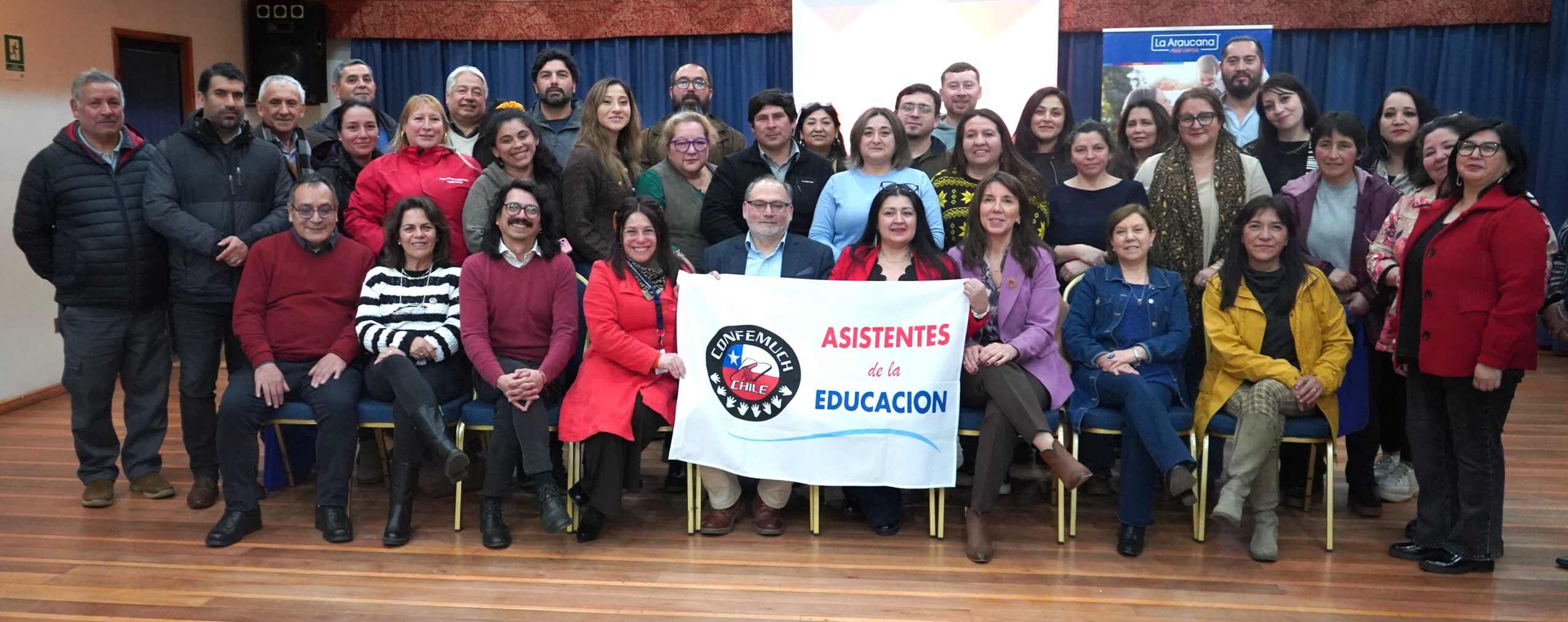 Director Ejecutivo del SLEP del Reloncaví expuso ante asistentes de la educación de la Región de Los Lagos